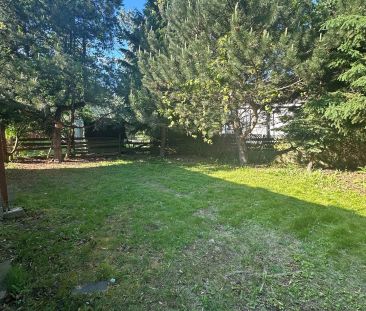 Detached Home For Lease | X8333008 - Photo 1