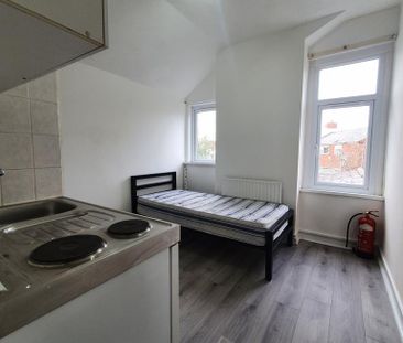 Studio to rent - Photo 4