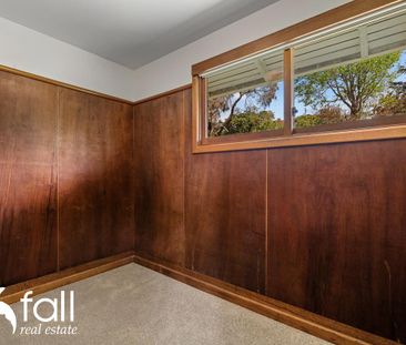 Light-Filled Living With Water Views - Photo 5