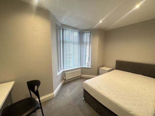 Cameron Street, L7 - Photo 1