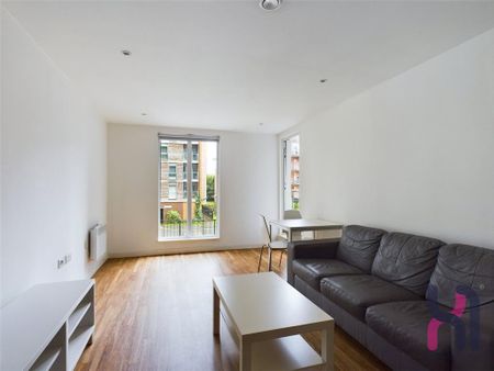 2 bedroom flat to rent - Photo 3