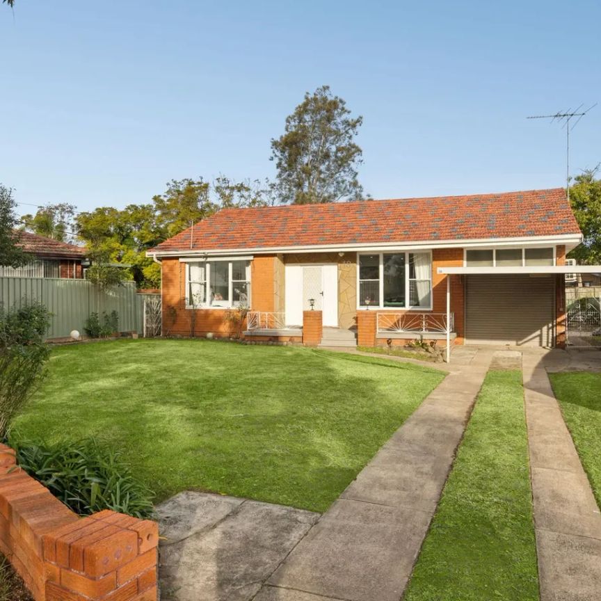 Newly Renovated Family Home In A Tightly Held Cul-De-Sac - Photo 1