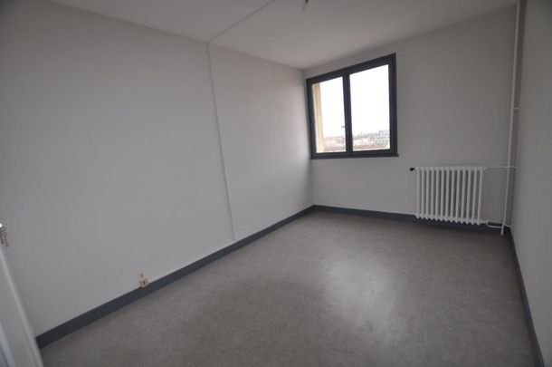 F3 - 61 A RUE LIEUTENANTS CHAUVEAU - Photo 1