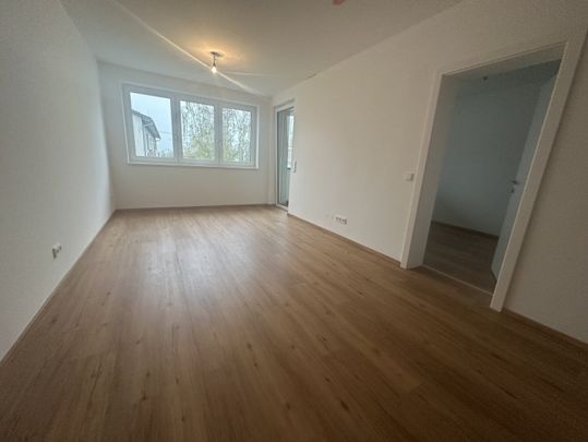 Moderne 3-Zimmer Wohnung mit Loggia, TG-Parkplatz und hochwertiger Ausstattung - Photo 1
