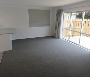 Modern and well designed, two bedroom, one bathroom, single level h... - Photo 6