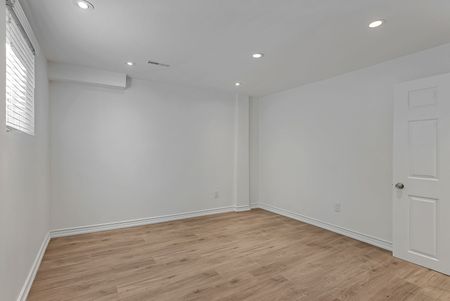 For Lease - 3788 Forest Bluff Crescent Unit# Lower, Mississauga, Ontario - Photo 4