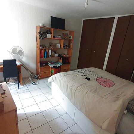 Location Appartement 3 pièces 72m² ROGNES 13840 - Photo 4