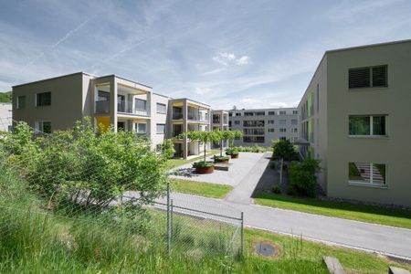 Opening a 2.5-room apartment in Boll - Photo 4