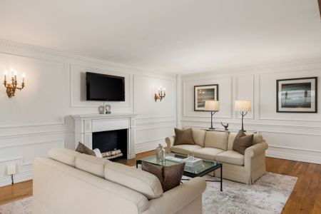 For Lease - 55A Avenue Road Unit# 605, Toronto, Ontario - Photo 3