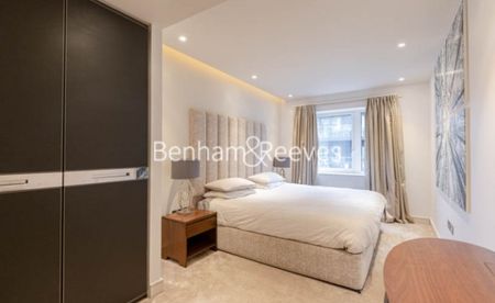 2 Bedroom flat to rent in Parrs Way, Hammersmith, W6 - Photo 3