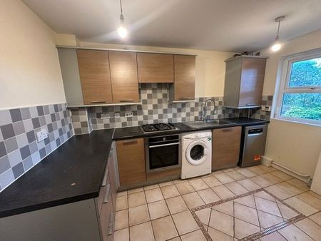 Marsworth Drive, L6 - Photo 2