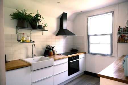 1 Bed Flat, Green Lanes, N4 - Photo 5