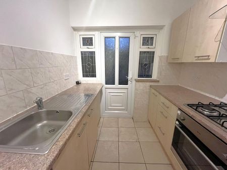 2 bedroom property to rent - Photo 4