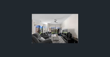 Modern Townhouse Living in the Heart of Ripley – Low Maintenance & High Convenience - Photo 3