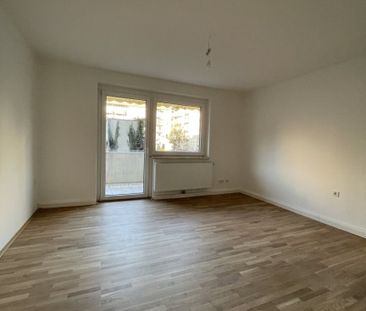 Fertig sanierte 3-Raum-Wohnung mit Balkon und Duschbad am Bindermic... - Photo 1