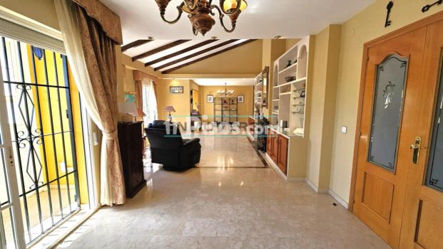 Chalet en alquiler en Torre del Mar - Foto 1