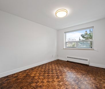 For Lease - 2300 Marine Drive Unit# 304, Oakville, Ontario - Photo 2