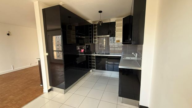 Location Appartement 4 pièces 79m² - Photo 1