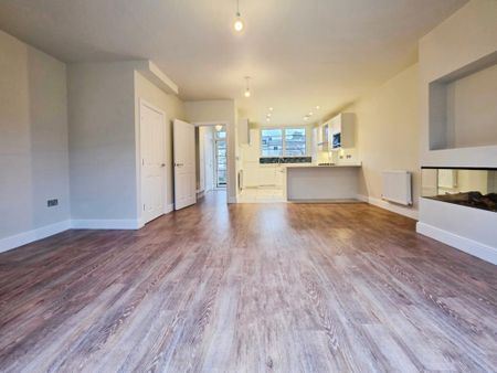 3 bedroom terraced house to rent - Photo 2