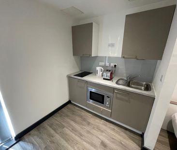 Studio to rent - Photo 6