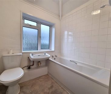 3 bedroom semi-detached house to rent - Photo 6