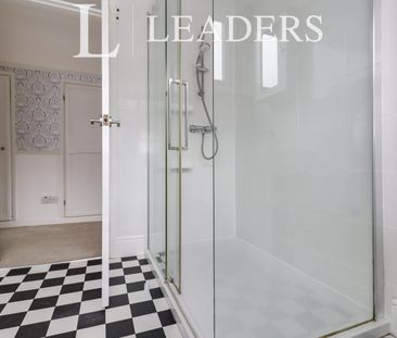 3 bedroom house to rent Piers Road, Glenfield, Leicester, Leicester... - Photo 2