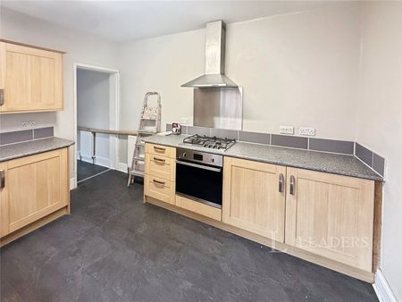 3 bedroom house to rent George Street, SO50 - Photo 4