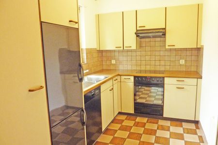 Living in a central location – in a green environment with a seating area - Photo 5