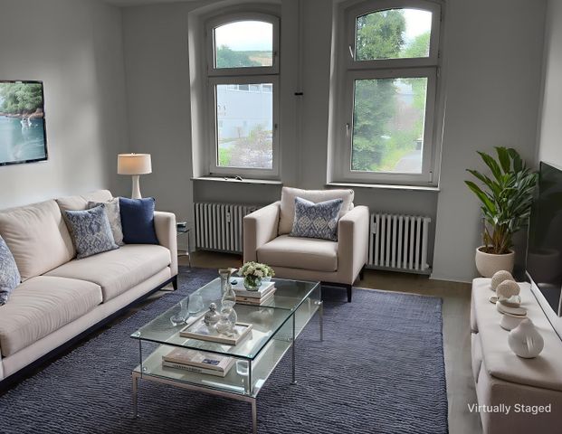 Fast wie im Eigenheim: Wir renovieren: schicke 3 Zimmer-Wohnung mit Balkon in Lüdenscheid-Brügge! - Photo 1