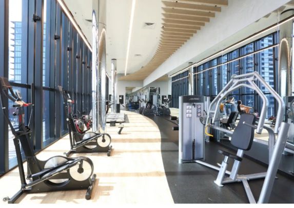 “Contemporary Living Meets Convenience – Stunning 1-Bedroom Apartment” - Photo 1