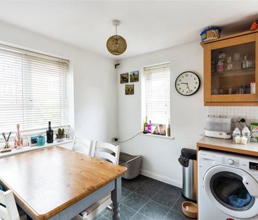 3 bedroom house to rent Henry Crescent, Walton Cardiff, Tewkesbury,... - Photo 5