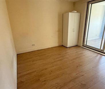 4 bedroom terraced house to rent - Photo 6