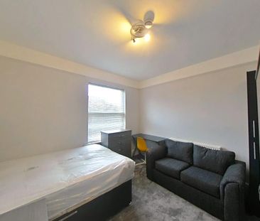 Groovy Towers, Leicester Road, Loughborough, LE11 - Photo 1