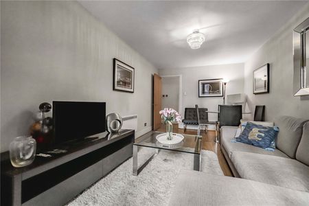 Aldersgate Street, London, EC1A 4HU - Photo 3