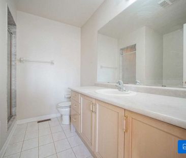 For Lease - 89 Grasslands Avenue, Richmond Hill, Ontario - Photo 4