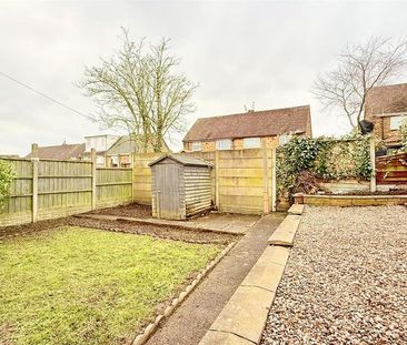 3 bedroom semi-detached house to rent - Photo 5