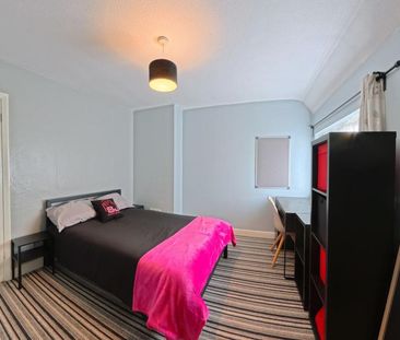 5 bedroom house to rent - Photo 2