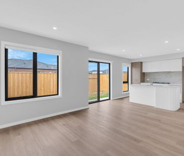 28 Rourke Street Tarneit VIC - Photo 3