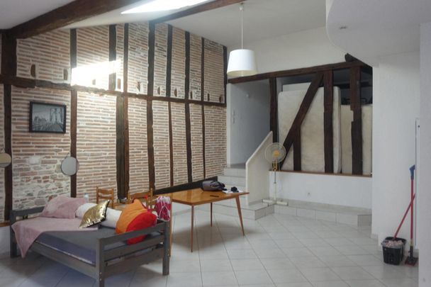 Location Appartement 2 pièces 72m² REALMONT 81120 - Photo 1