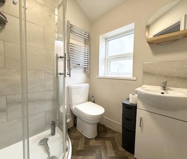 1 bedroom in a house share to rent - Photo 6
