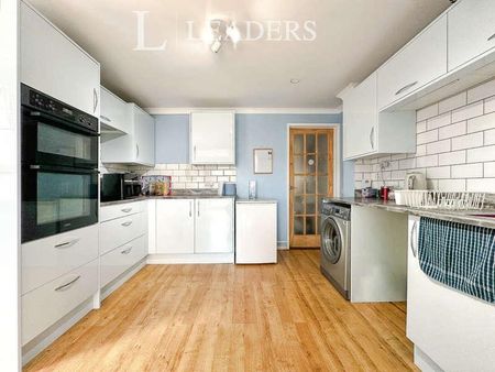 Churcher Close, PO12 - Photo 4