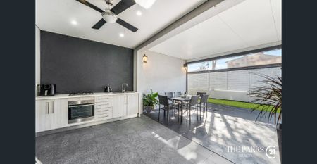 1 Regentville Drive, Elizabeth Hills, NSW 2171 - Photo 2