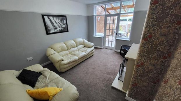 4 bedroom house to rent - Photo 1