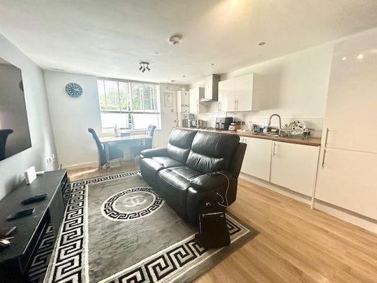 1 bedroom flat to rent - Photo 1
