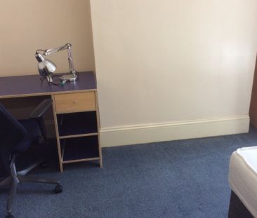 Southsea Francis Avenue 5 beds - Photo 4