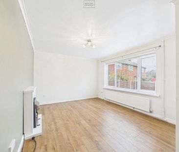 2 bedroom end of terrace house to rent - Photo 4