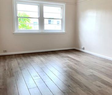 2 Bedroom Semi Home - Photo 4