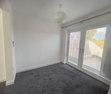 2 bed semi-detached house to rent in SR4 - Photo 6
