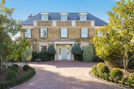 Manor House Drive, Burwood Park, Walton On Thames, Surrey, KT12 - Photo 4
