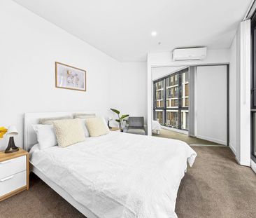 BRIGHT 2 BEDROOM SPLIT LEVEL APARTMENT. - Photo 3